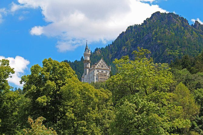 Neuschwanstein Castle Tour from Munich - The Timing and Physical Aspects