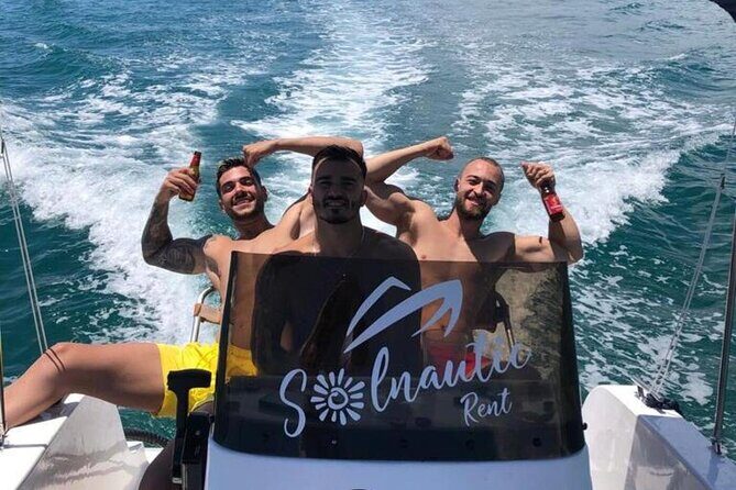 New 2025!! Unlicensed boat for dolphin watching - Who Should Consider This Experience?