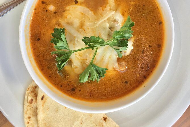 New Mexican Flavors Food Tour of the Santa Fe Plaza - Exploring the Santa Fe Plaza and Its Surroundings