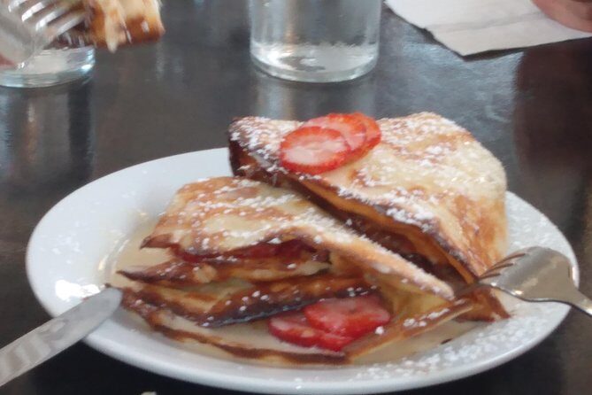 New Orleans: A Local's Eat Dat Food Tour - A Walk Through the Food and Neighborhoods of New Orleans