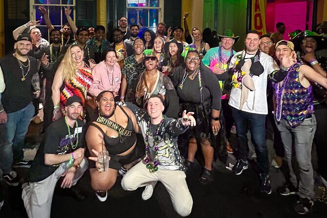 New Orleans Bourbon Street Bar Crawl w/ Shots & Souvenir Cup - Key Points