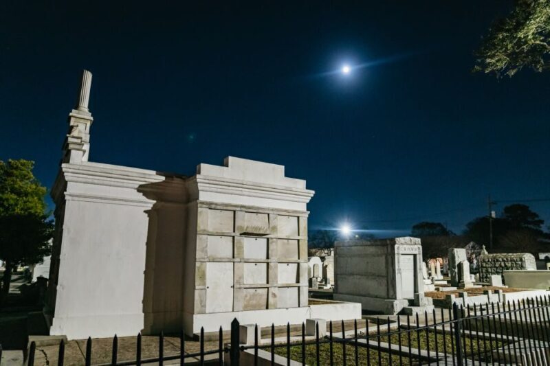 New Orleans: Cemetery Bus Tour At Dark with Exclusive Access - The Overall Vibe: Spooky but Respectful