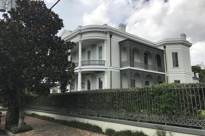 New Orleans City and Cemetery 2-Hour Bus Tour - What to Expect During the Tour