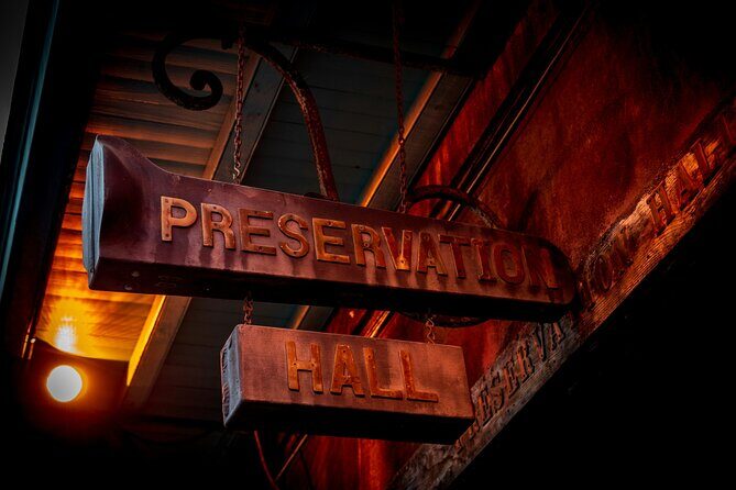 New Orleans French Quarter Audio Tour: Iconic Sites & Hidden Gems - French Market and Café du Monde