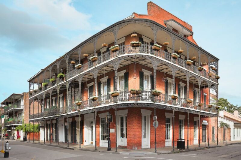 New Orleans: French Quarter Photo Shoot and Walking Tour - Key Points