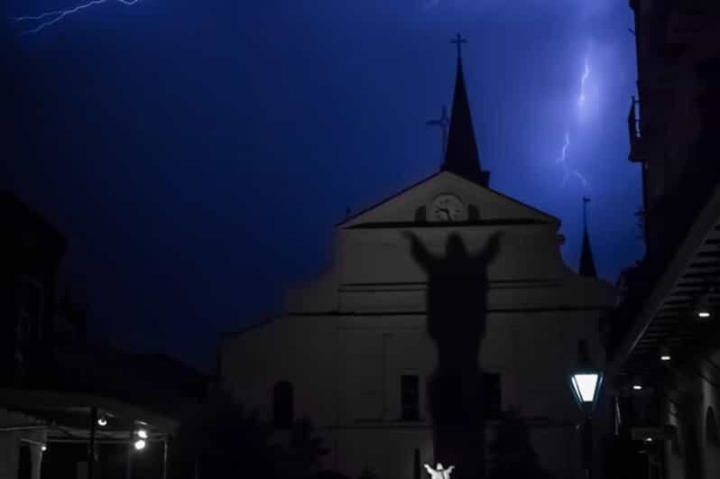 New Orleans: Historical Ghost Bus Tour - What to Expect on the Ghost Bus Tour