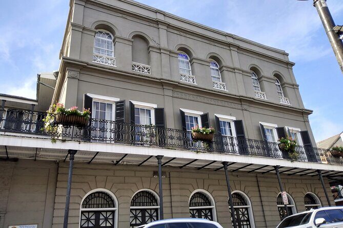 New Orleans Spooky Spirits Haunted Pub Crawl and Ghost Tour - FAQ