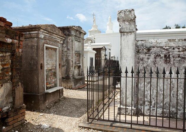 New Orleans St. Louis Cemetery No. 3 Walking Tour - Discovering the Mysteries of St. Louis Cemetery No. 3: An Honest Review