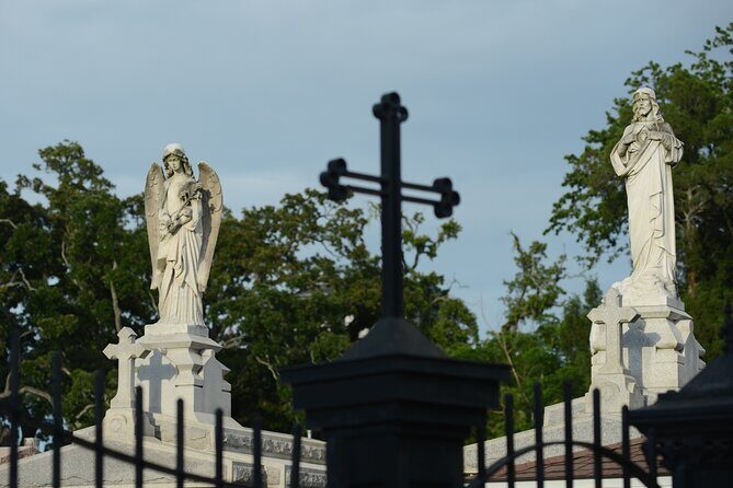 New Orleans St. Louis Cemetery No. 3 Walking Tour - Who Will Love This Tour?