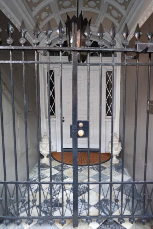 New Orleans: True Crime Pub Crawl - Key Points