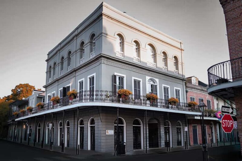 New Orleans: True Crime Pub Crawl - Who Might Want to Consider Other Options?