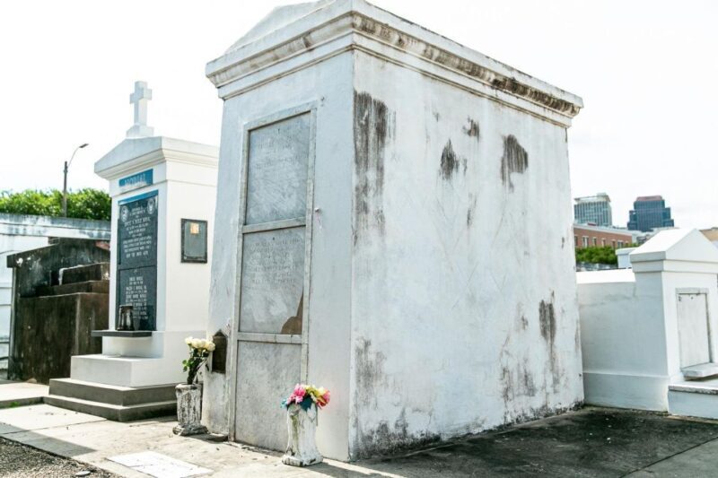 New Orleans: Walking Tour Inside St. Louis Cemetery No. 1 - The Limitations and Considerations
