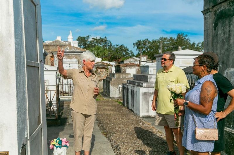 New Orleans: Walking Tour Inside St. Louis Cemetery No. 1 - Above-ground crypts and below-ground sites: how you interpret the space
