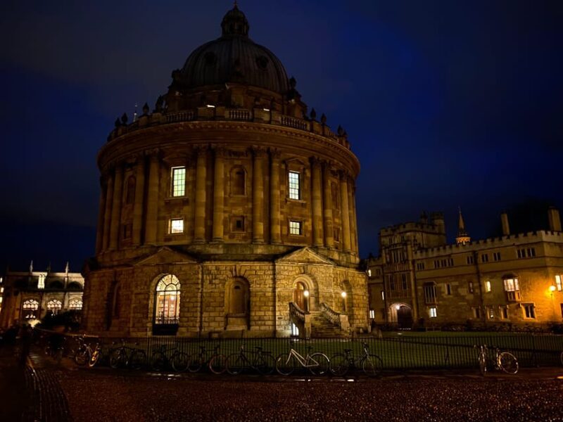 New: Oxford Costumed Ghost Tour In-Character - Is It Worth the Price?