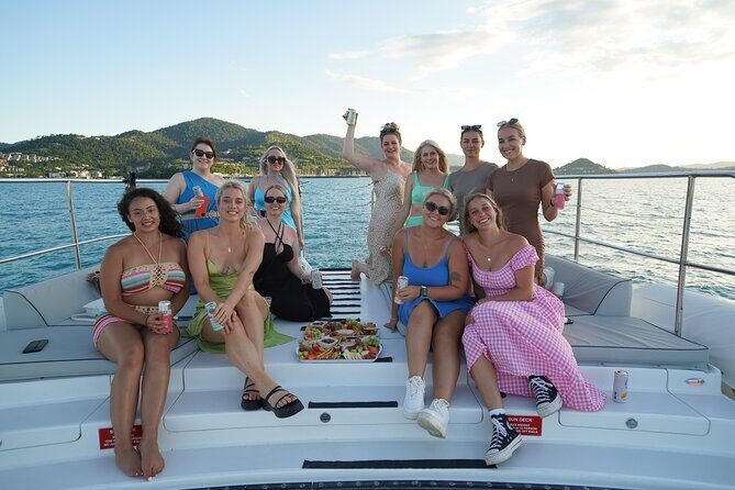 NEW SUNSET TOUR-Airlie Beach Sunset Sail in Style- BYO drinks - Practical Details and Tips