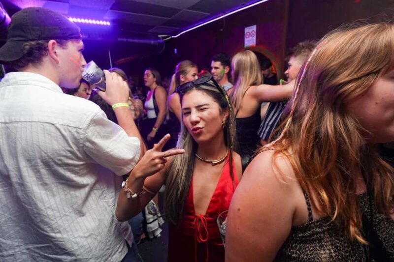 New Years Eve Party: Pub Crawl Nice with VIP Entry in Club - The Sum Up