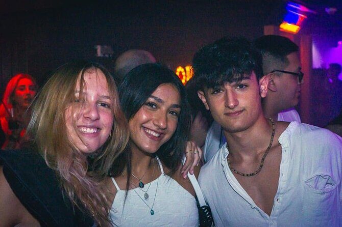 New Year's Eve Pub Crawl With Optional Club Entrance - The Reviews Say It All