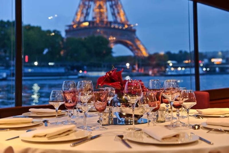 New Year's Eve Seine Cruise and Dinner in Paris - Key Points