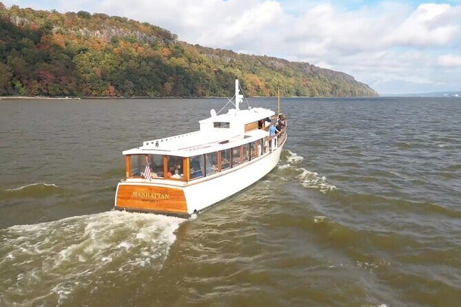 New York Afternoon Fall Foliage Cruise with Lunch - Is it Worth the Price?