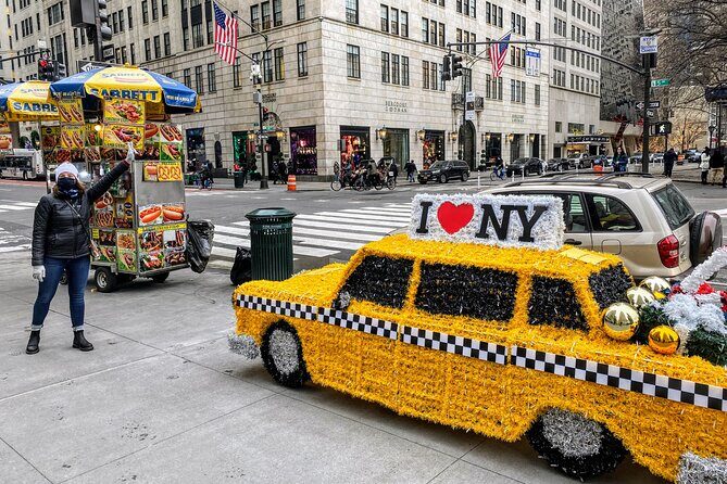 New York Christmas Highlights Walking Tour - Key Points