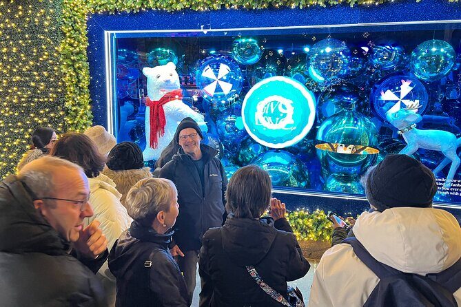 New York Christmas Holiday Lights Walking Tour - Who is This Tour Best For?