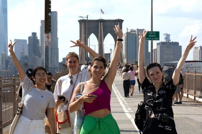 New York City Brooklyn Bridge Self Guided Game and Tour - Key Points