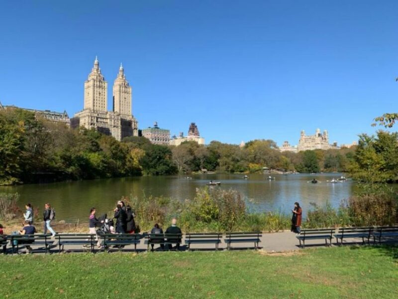 New York City: Central Park Highlights Walking Tour - The Experience and Atmosphere