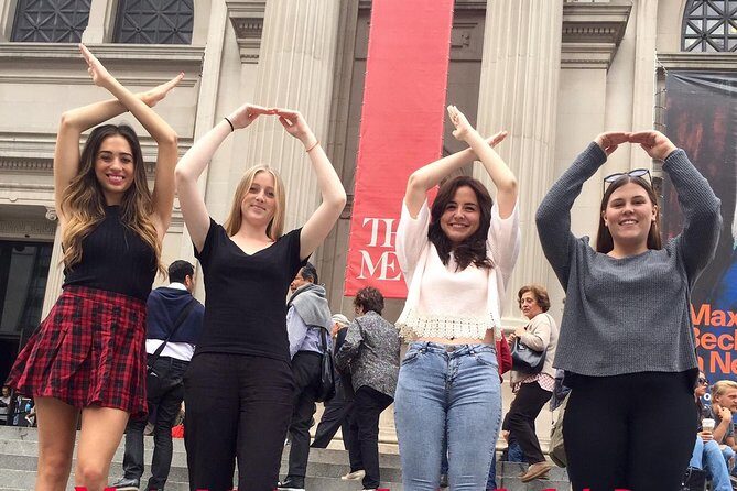 New York City Gossip Girl TV Show Sites Bus Tour - The Real Guest Experiences