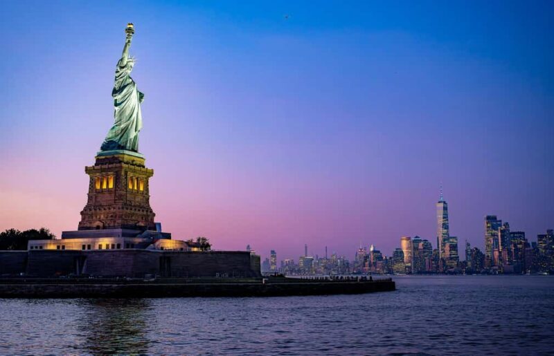 New York City: Gourmet Dinner Cruise with Live Music - FAQs About the Gourmet Dinner Cruise