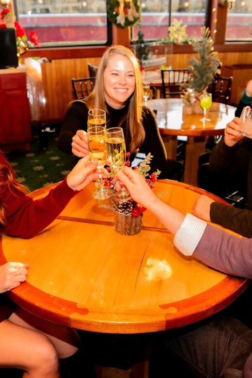 New York City: Holiday Jazz Classic Motor Yacht Cruise - A Look at the Experience