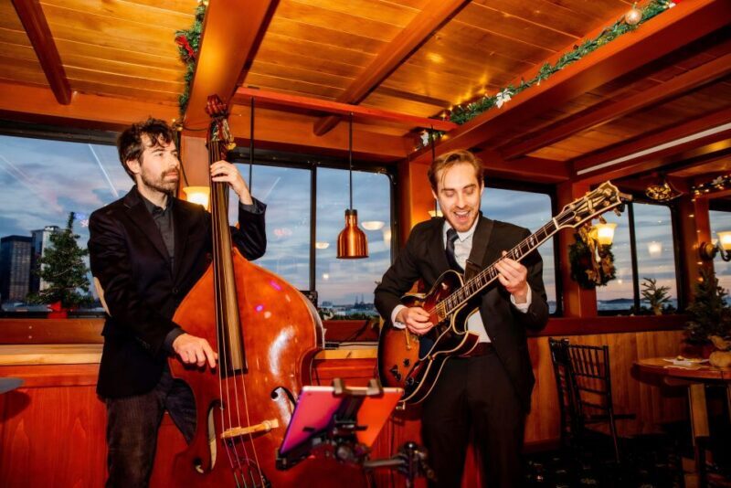 New York City: Holiday Jazz Classic Motor Yacht Cruise - Practical Details and Tips