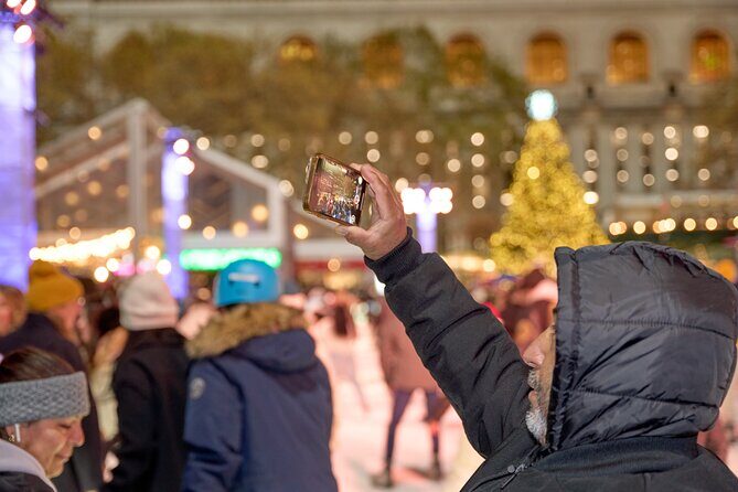 New York City Holiday Movie Sites and Lights Bus Tour - Starting Point and Initial Journey