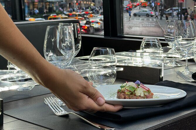 New York City Luxury 4-course Lunch Bus Tour - The Experience on the Bus