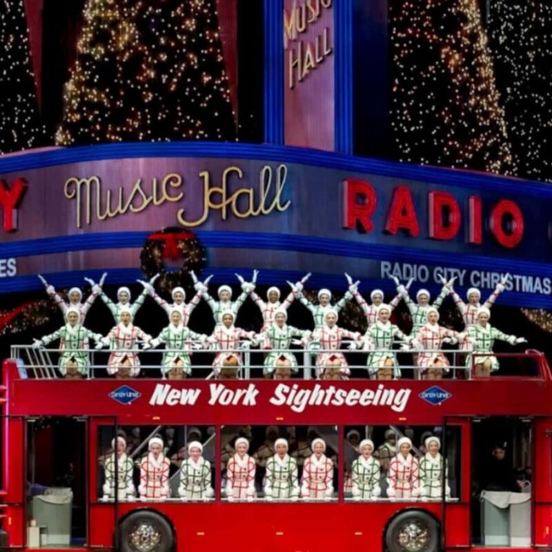New York City: Merry Manhattan Christmas Lights Holiday Tour - Key Points