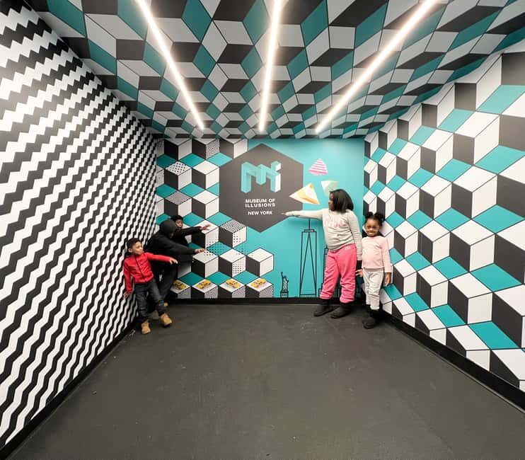 New York City: Museum of Illusions Entry Ticket - FAQ