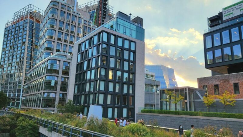 New York City: Secrets Of High Line Park Walking Tour - Key Points