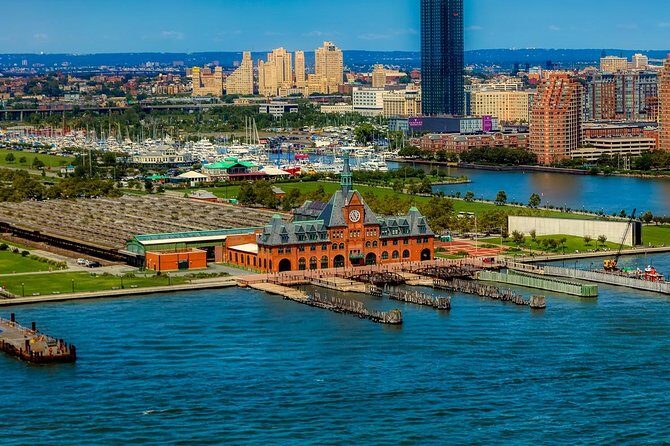 New York City Skyline and Statue of Liberty Cruise - The Realities of the Tour: Benefits and Drawbacks