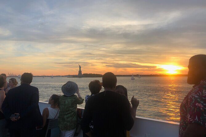 New York City Skyline Sunset and Night Cruise - FAQ