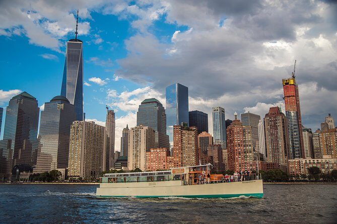 New York City Sunset Cruise on a Yacht - FAQs