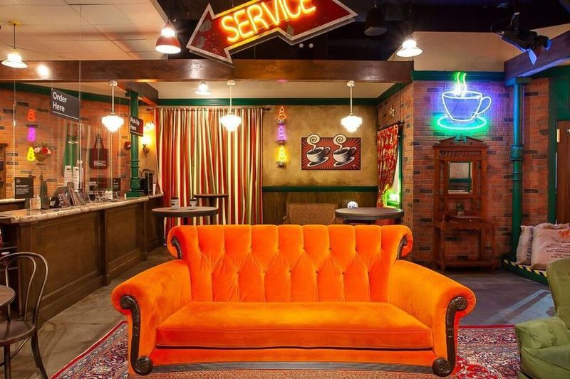 New York City: The FRIENDS™ Experience Entry Ticket - Central Perk at the End: Coffee and Snacks Without Leaving Midtown