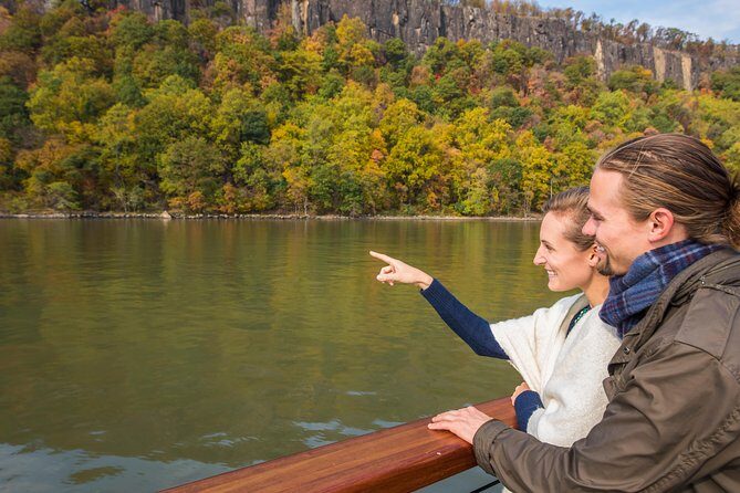 New York Fall Foliage Cruise up the Hudson River - Onboard Experience