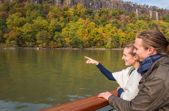 New York Fall Foliage Cruise up the Hudson River - Who Will Love This Tour?