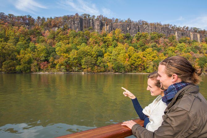 New York Fall Foliage Sail up the Hudson River - How do reviews reflect the experience?
