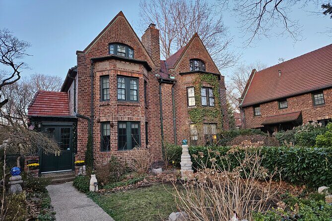 New York: From Spider-Man to Skyline  The World in One City - Stop 2: Flushing - Neighborhood Vibes and Local Flavors