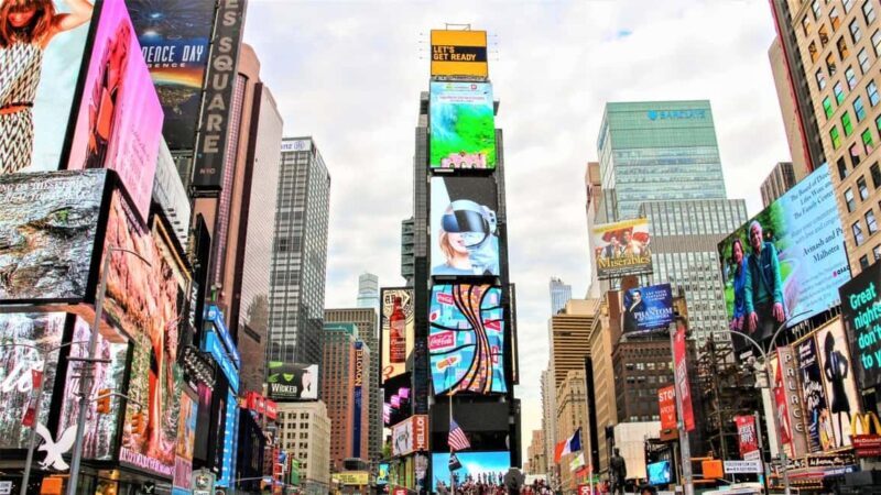 New York: Local Fashion Shopping Tour with A Stylist - Critical Details