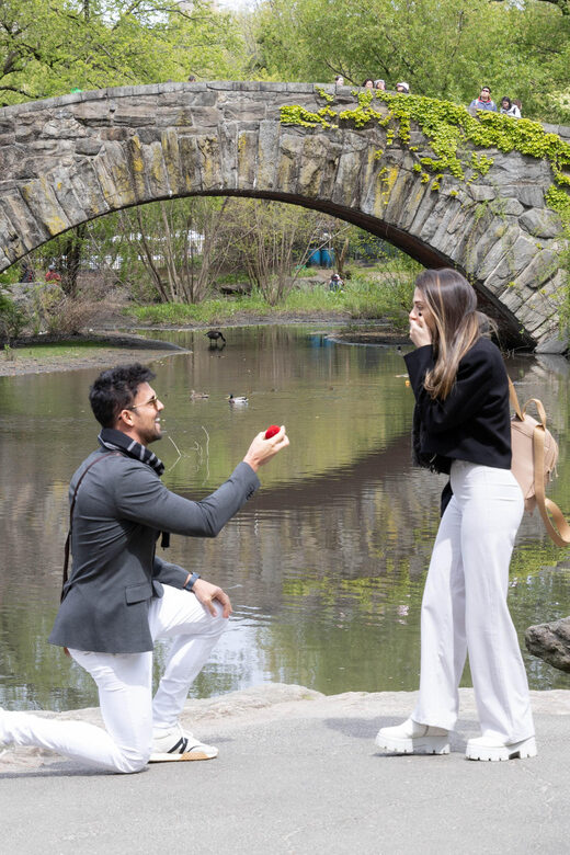 New York: Photoshoot in NYC DUMBO BROOKLYN BRIDGE - The Photos and Delivery