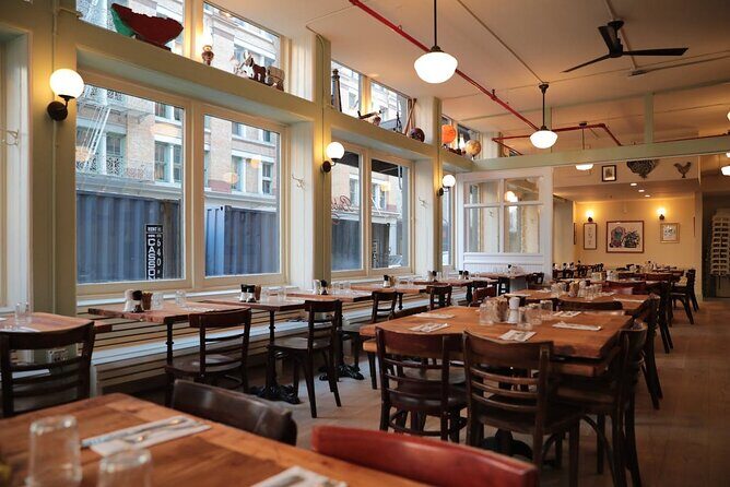 New York Private The Devil Wears Prada Movie Locations Tour - A Practical Look at the "Devil Wears Prada" Movie Locations Tour in New York