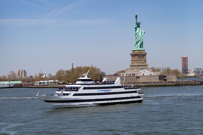 New York Signature Lunch Cruise - A Walkthrough of the Experience