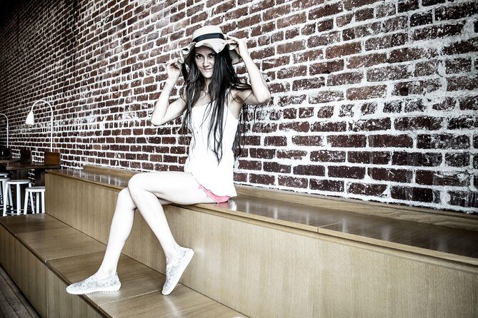 New York Walking Tour with Private Local Guide - Wall Street and Iconic Statues