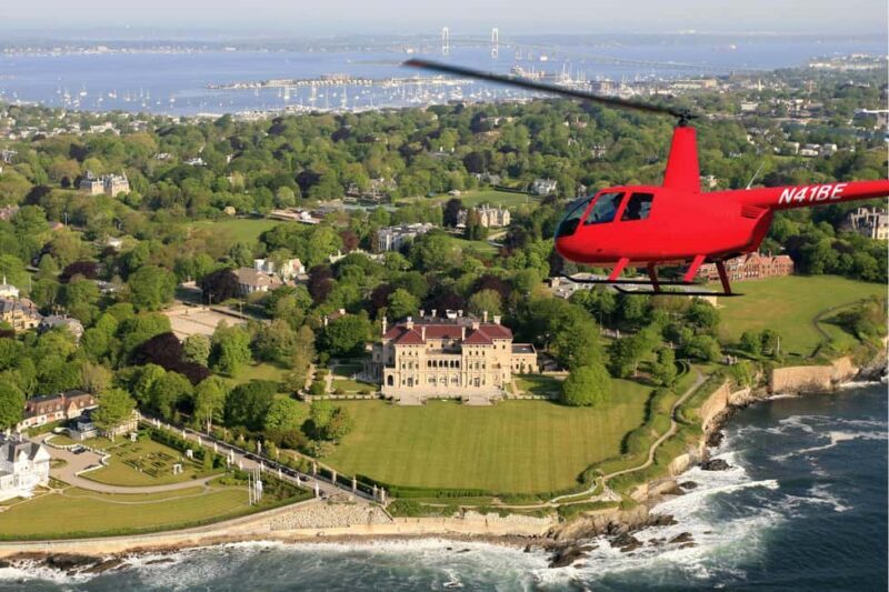 Newport: Helicopter Tour Over Mansions for up to 3 people - Key Points